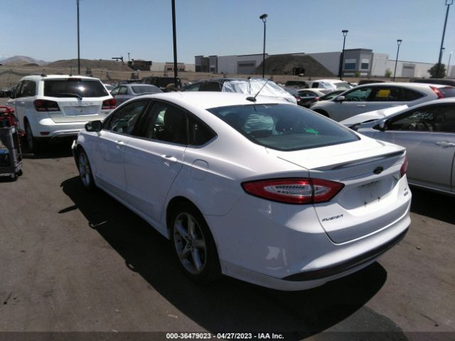 3FA6P0HD9GR195030 Ford FUSION SE