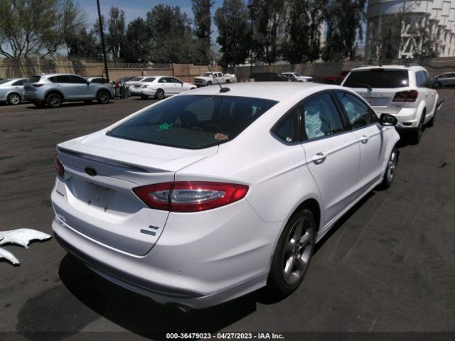 3FA6P0HD9GR195030 Ford FUSION SE
