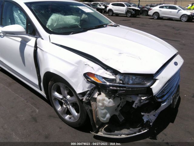 3FA6P0HD9GR195030 Ford FUSION SE