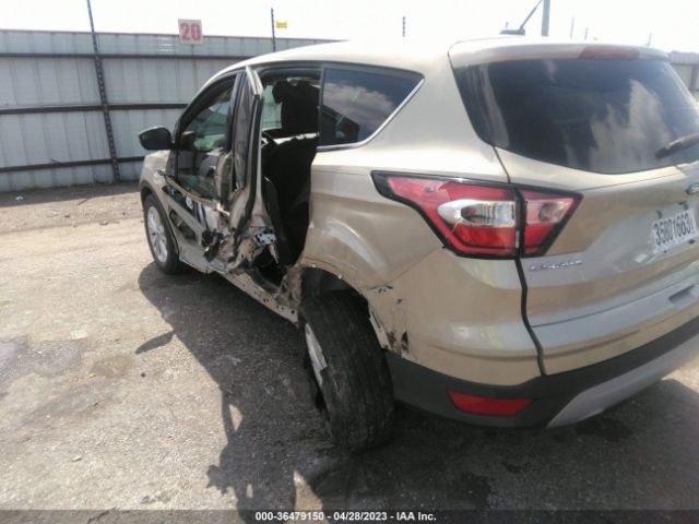 1FMCU0GD9HUE86754 Ford ESCAPE SE