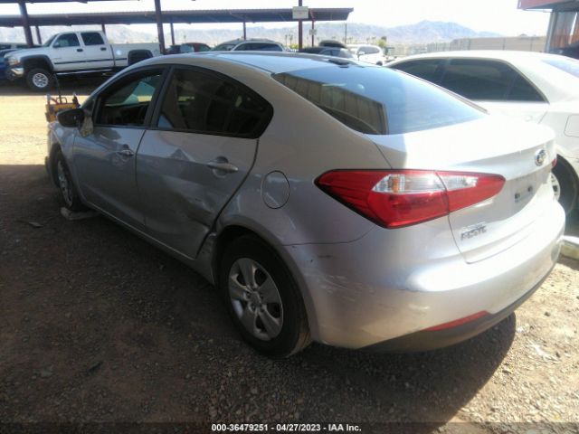 KNAFK4A66F5425469 KIA FORTE LX