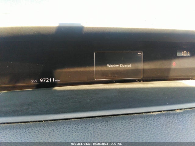 Toyota Prius Two 2016 JTDKBRFUXG3001067 Image 8
