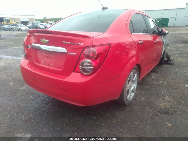 Chevrolet SONIC LTZ 2015 1G1JE5SB6F4124415 Image 4