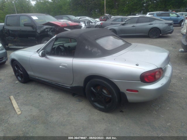 2001 MAZDA MX-5 MIATA BASE/LS VIN: JM1NB353810203501