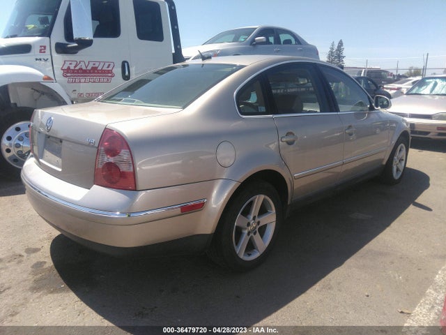2004 VOLKSWAGEN PASSAT SEDAN GLX VIN: WVWRH63B14P159249