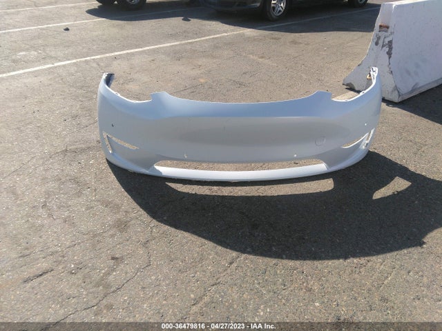 Tesla Model Y Long Range 2020 5YJYGDEEXLF011247 Image 4