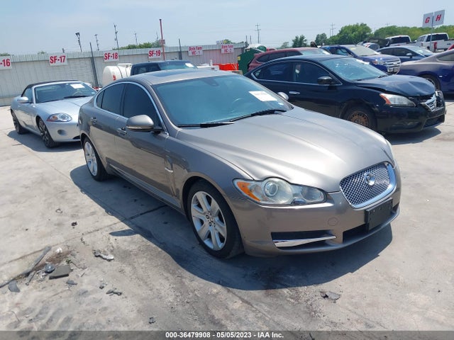 2011 JAGUAR XF SAJWA0FB7BLR94522 Photo 0