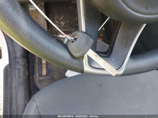 5XYPGDA57HG194849 KIA Sorento Lx V6