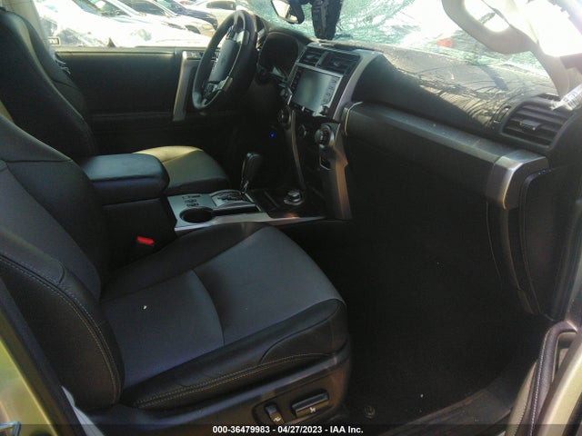 Toyota 4RUNNER SR5 2020 JTEBU5JR9L5737806 Image 5