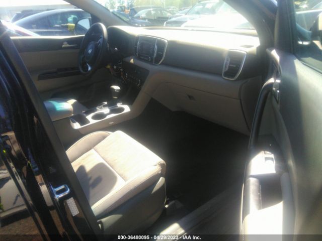 KNDPMCAC7H7219215 KIA Sportage Lx