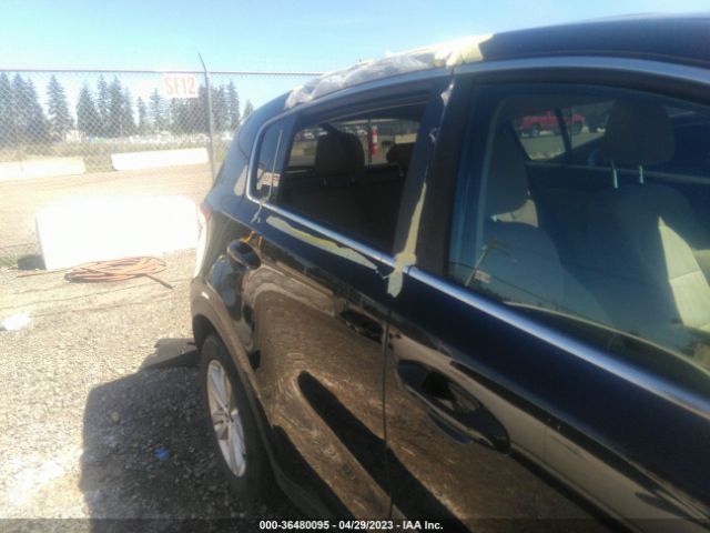 KNDPMCAC7H7219215 KIA Sportage Lx
