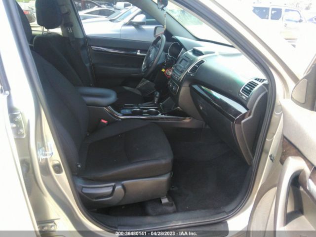 5XYKT3A69FG637752 KIA SORENTO LX