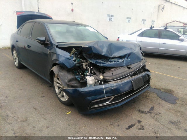 1VWLA7A38KC001844 Volkswagen Passat 2.0t Wolfsburg Edition