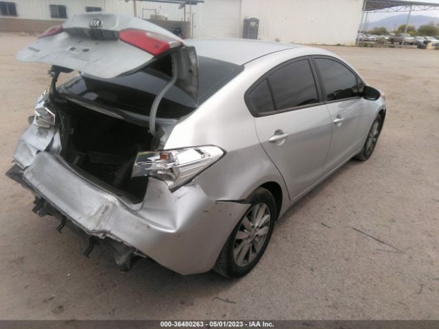 KNAFX4A65E5211153 KIA FORTE LX