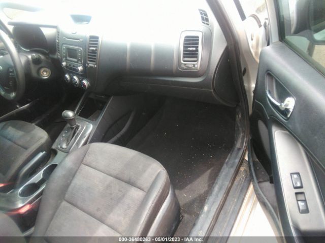 KNAFX4A65E5211153 KIA FORTE LX
