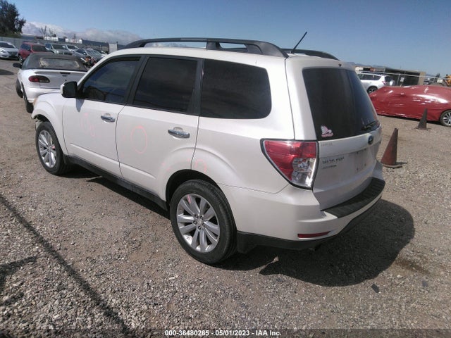 2011 SUBARU FORESTER 2.5X PREMIUM VIN: JF2SHADCXBH747719
