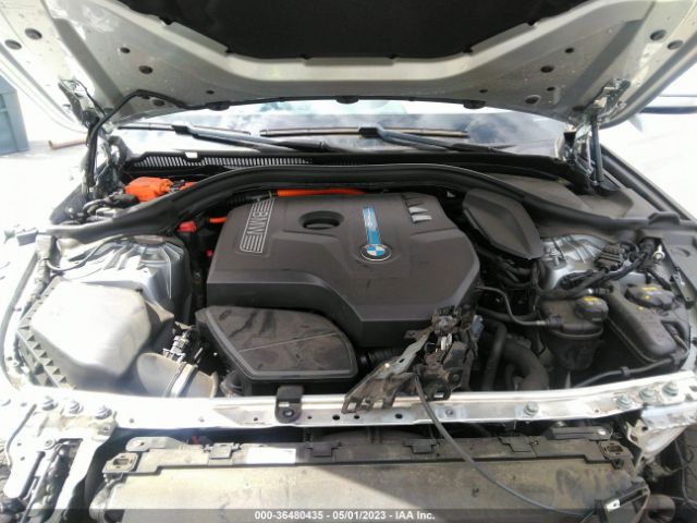 WBAJA9C57JB033030 BMW 5 Series 530e Iperformance