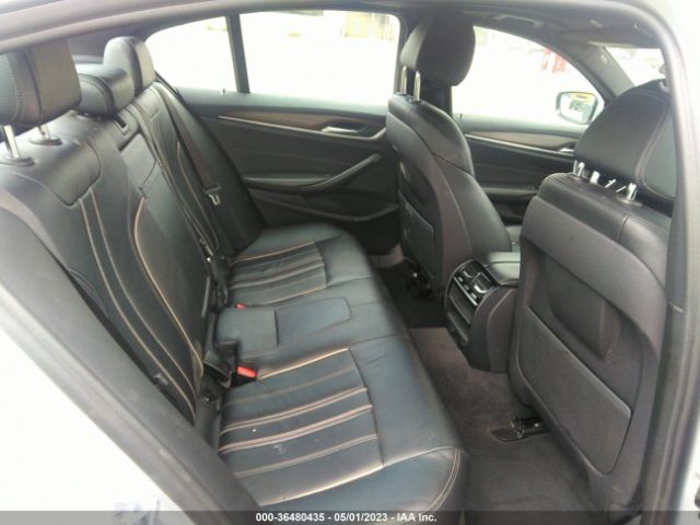 WBAJA9C57JB033030 BMW 5 Series 530e Iperformance