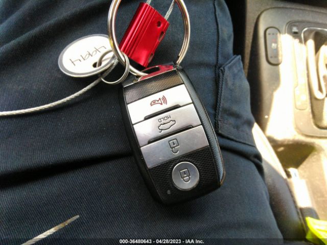 KNAFX6A8XG5620734 KIA Forte Koup Ex