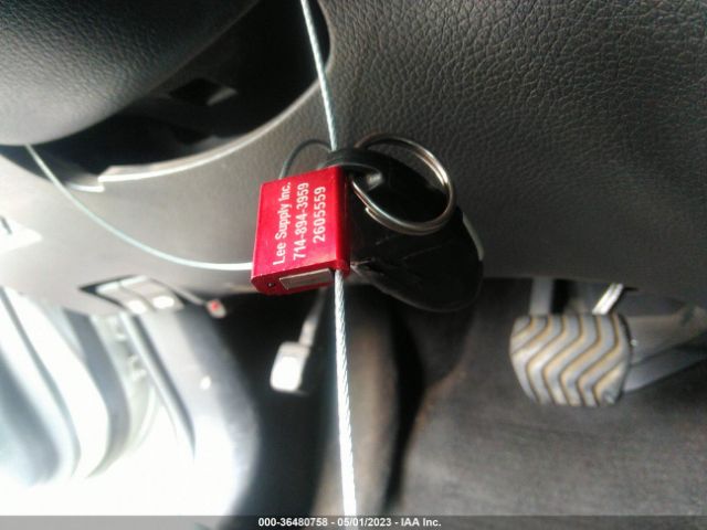 JN8AT2MT1HW392964 Nissan Rogue Sl