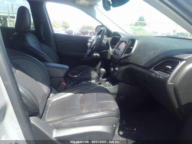 1C4PJLMX5MD158773 Jeep Cherokee Latitude Lux