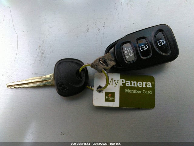 2015 HYUNDAI ELANTRA SE VIN: 5NPDH4AE4FH620017