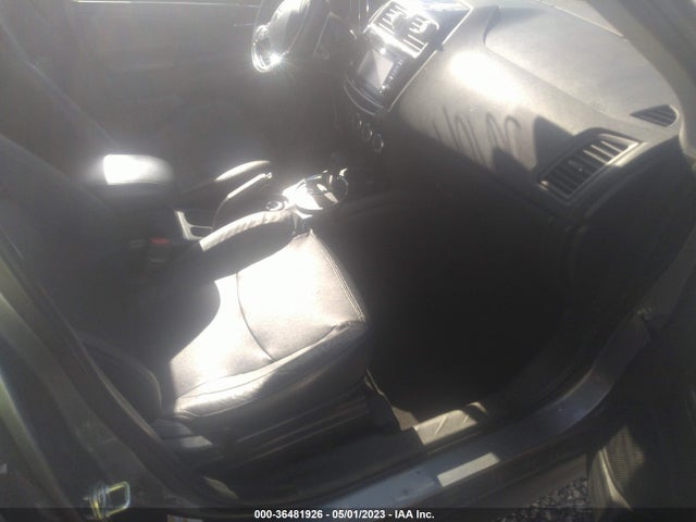 JA4AR4AWXHZ032718 Mitsubishi Outlander Sport 2.4