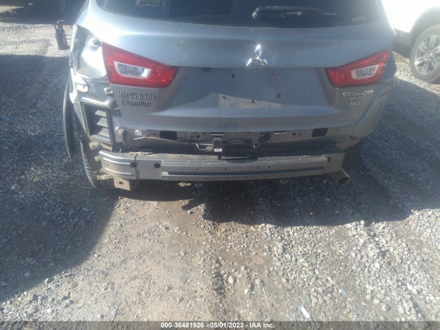 JA4AR4AWXHZ032718 Mitsubishi Outlander Sport 2.4