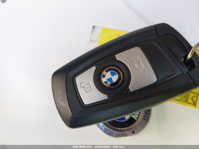 WBA3B1G5XFNT04525 BMW 3 Series 320i