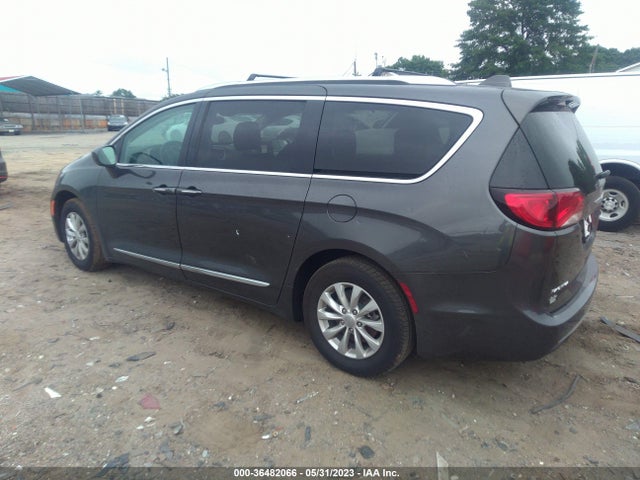 2C4RC1BG0JR290939 Chrysler Pacifica Touring L