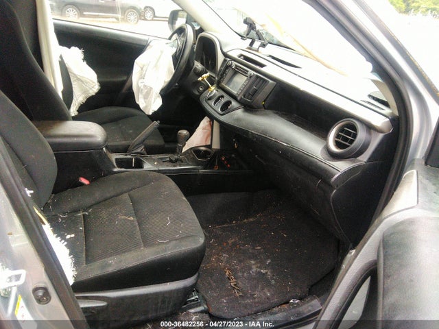 Toyota RAV4 LE 2017 2T3ZFREV9HW391400 Image 5