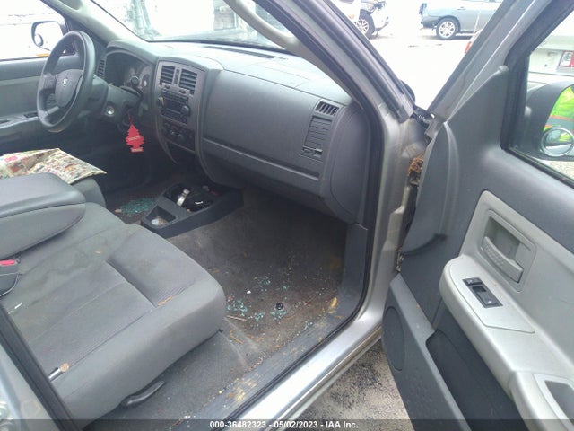 2006 DODGE DAKOTA SLT VIN: 1D7HE48KX6S692563