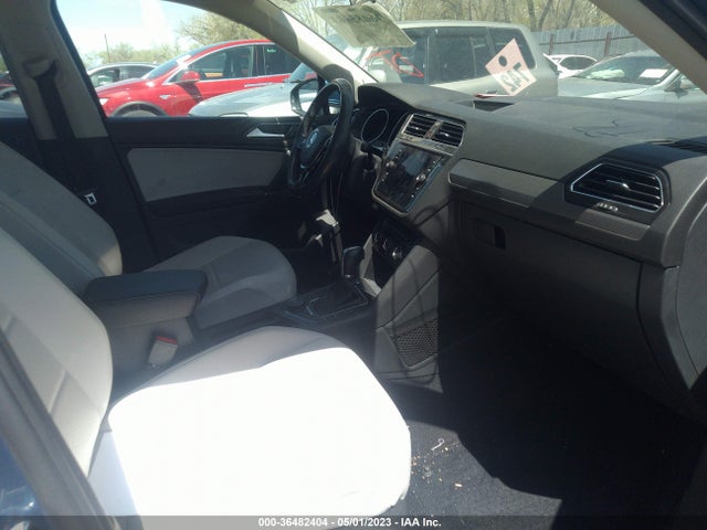 3VV2B7AX7JM054600 Volkswagen Tiguan Sel/se
