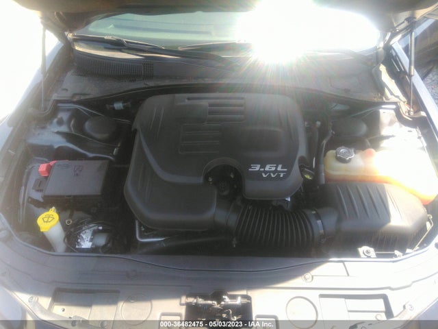 2C3CCABG9JH301338 Chrysler 300 300s