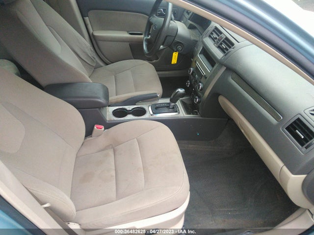 2010 FORD FUSION VIN: 3FADP0L33AR385001