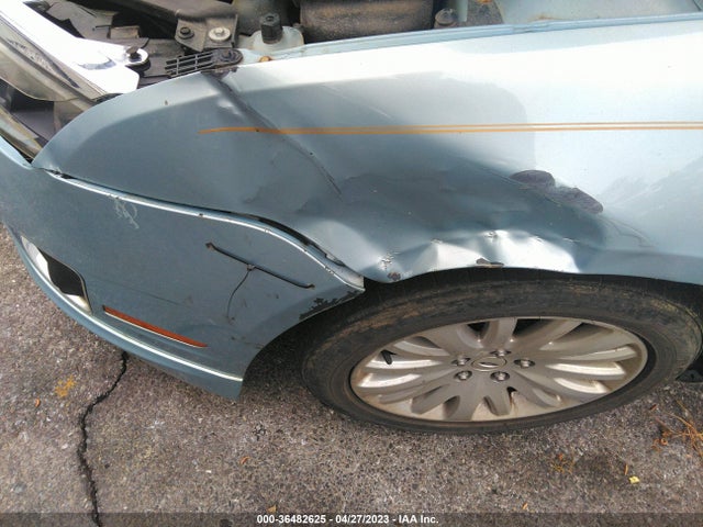 2010 FORD FUSION VIN: 3FADP0L33AR385001