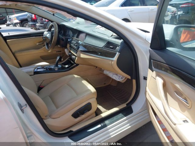 WBA5A5C57FD519617 BMW 5 Series 528i