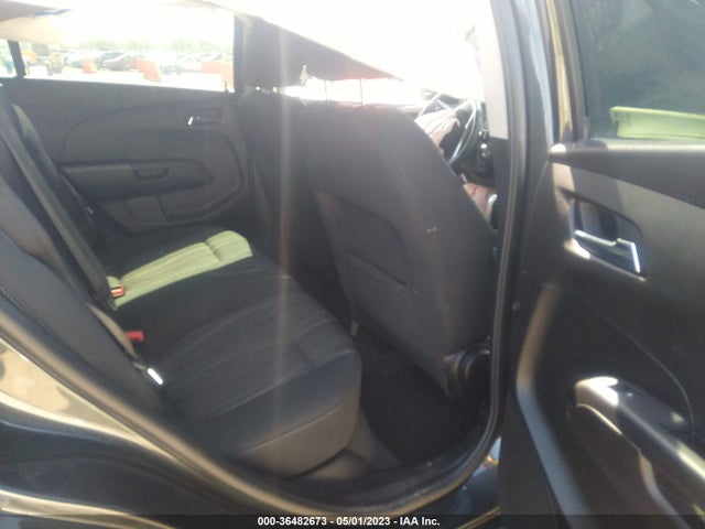 Chevrolet SONIC LT 2019 1G1JD5SB5K4120966 Image 9