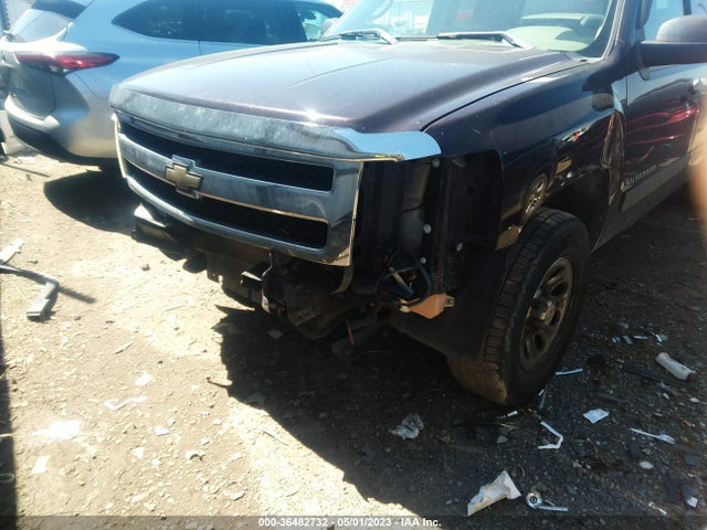 2008 CHEVROLET SILVERADO 1500 LS VIN: 2GCEC13C981149631