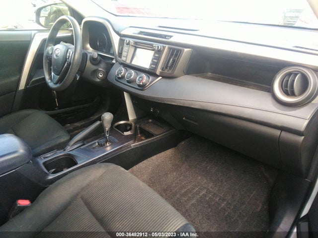 Toyota RAV4 LE 2017 JTMBFREV2HJ709969 Image 5