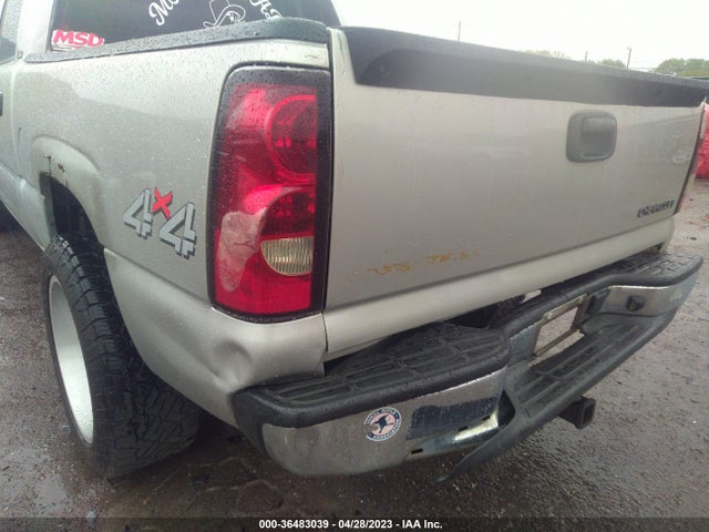 2005 CHEVROLET SILVERADO 1500 LS VIN: 2GCEK13T851300229