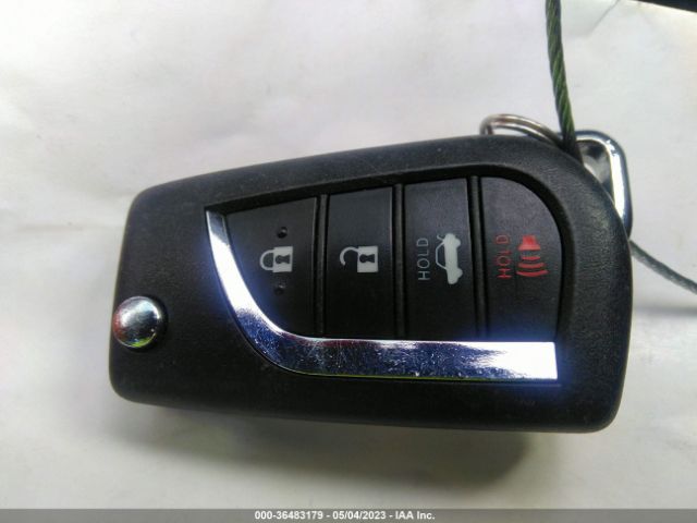 JTDEPMAE3NJ203193 Toyota COROLLA LE