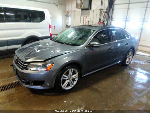 2014 VOLKSWAGEN PASSAT 2.0L TDI SE VIN: 1VWBN7A30EC045020