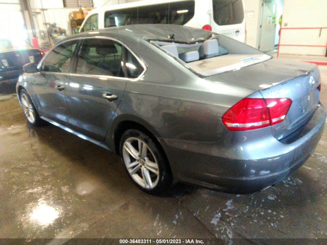 2014 VOLKSWAGEN PASSAT 2.0L TDI SE VIN: 1VWBN7A30EC045020