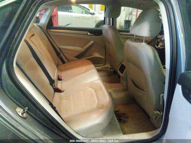 2014 VOLKSWAGEN PASSAT 2.0L TDI SE VIN: 1VWBN7A30EC045020