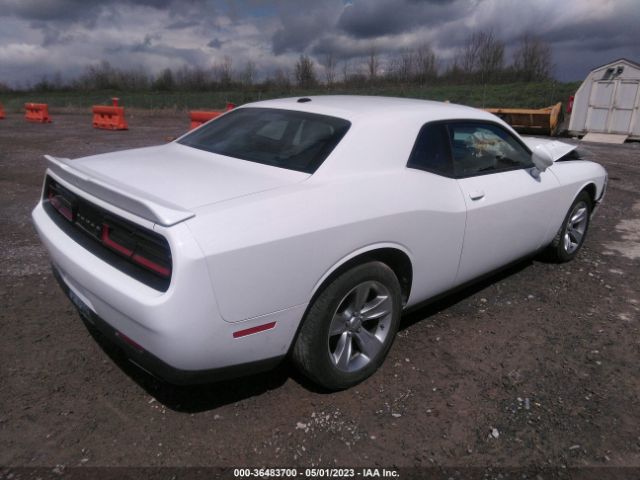2C3CDZAG9JH276597 Dodge Challenger Sxt