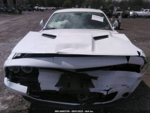 2C3CDZAG9JH276597 Dodge Challenger Sxt
