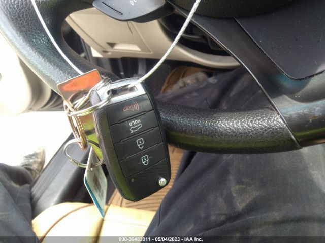 5XXGM4A77FG354398 KIA Optima Lx