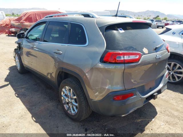 1C4PJLCS7HW661592 Jeep Cherokee Latitude
