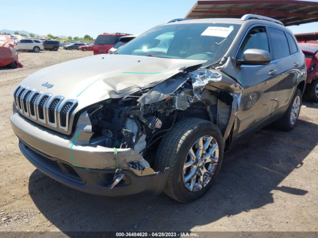 1C4PJLCS7HW661592 Jeep Cherokee Latitude